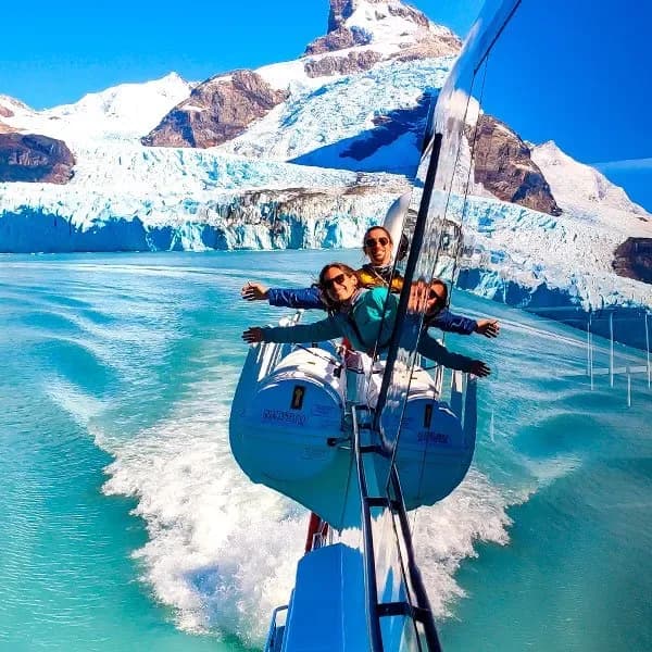 Navegación Todo Glaciares por el Lago Argentino (foto 8)