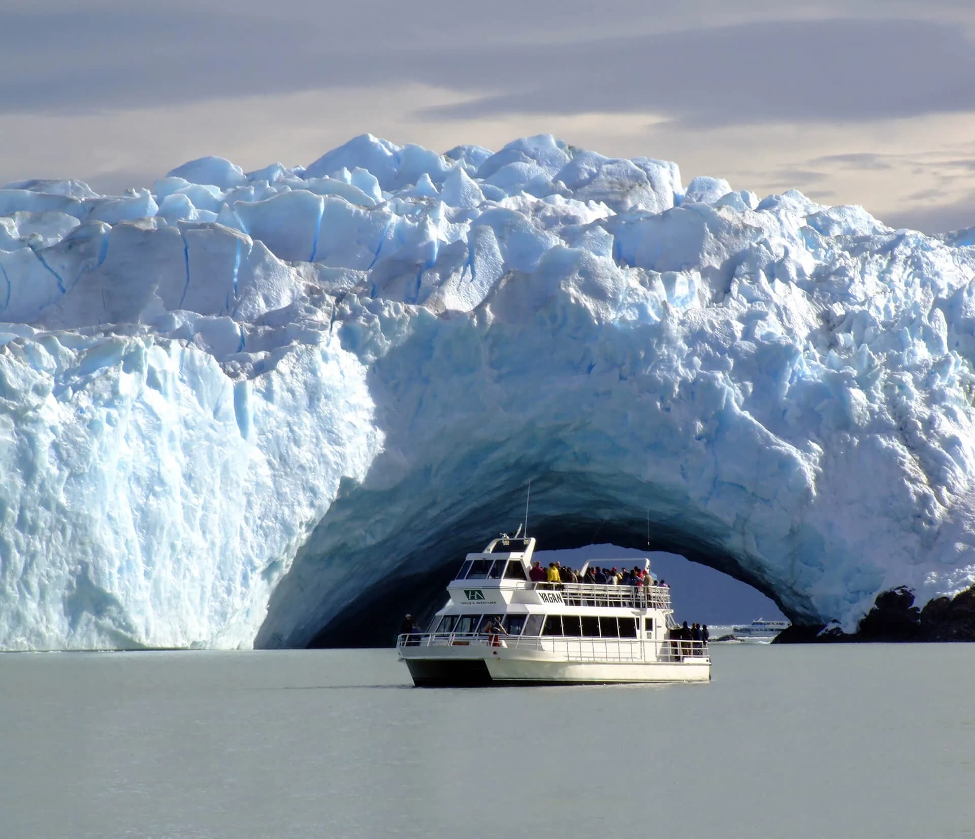 Navegación Safari Náutico frente al Glaciar Perito Moreno (foto 4)