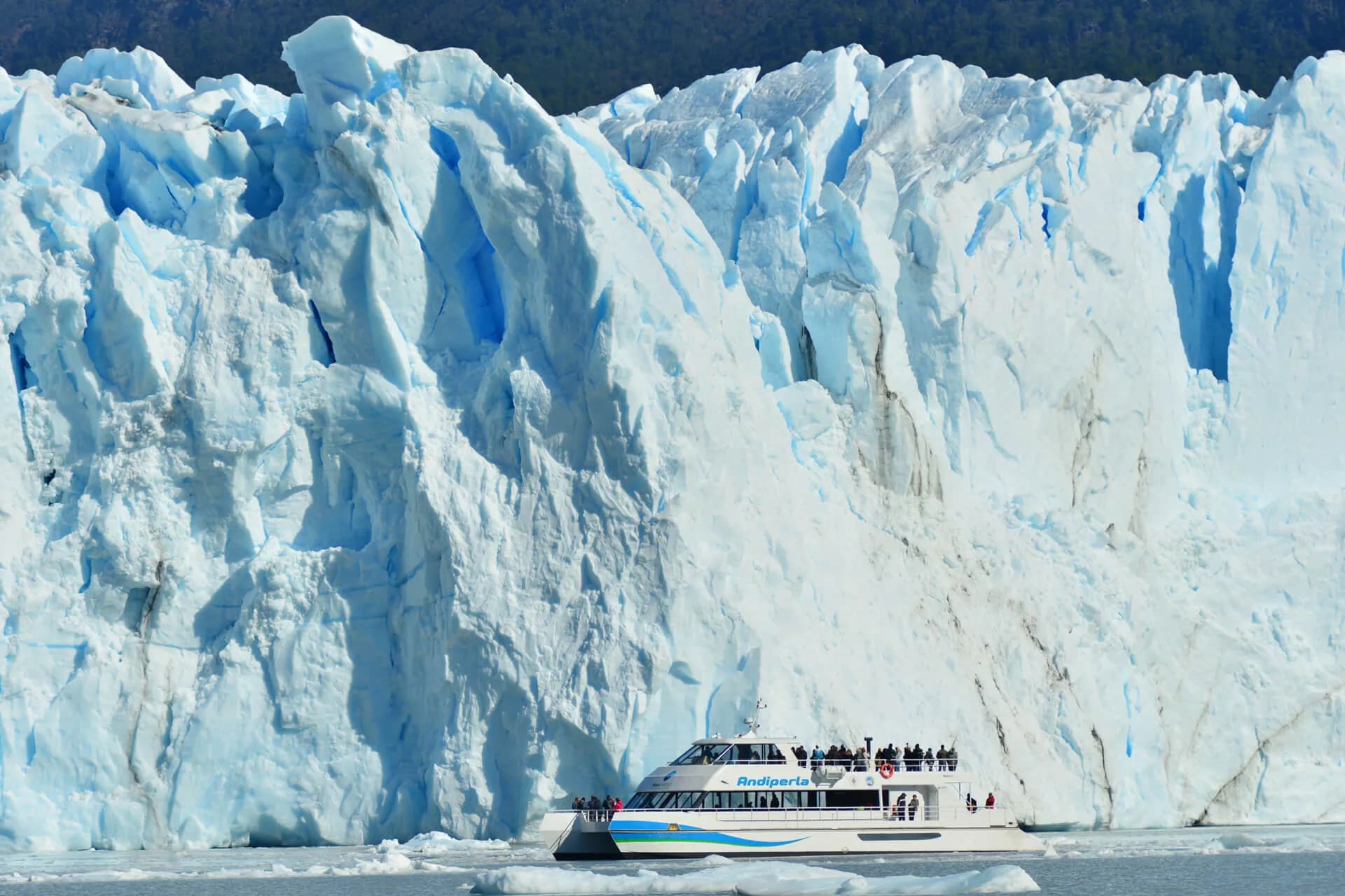 Navegación Safari Náutico frente al Glaciar Perito Moreno (foto 3)